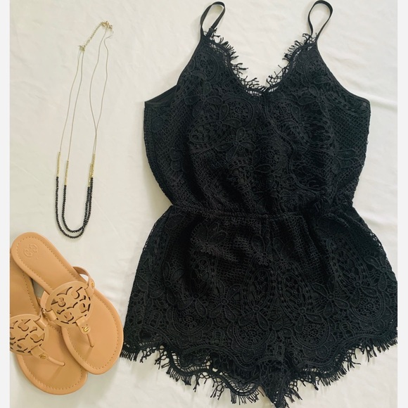 Pants - Black romper size medium